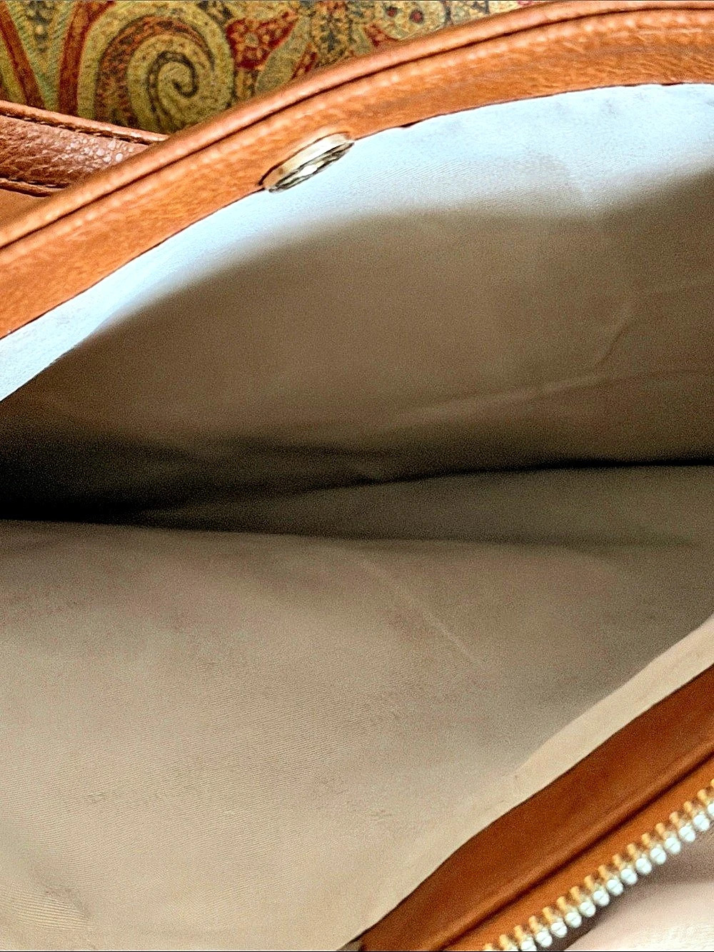Darcy Marks London Brown tan cognac vegan approved LeatherTote straps 10 1/2” - Picture 12 of 17